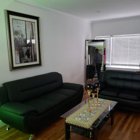 Comfortable Holiday Homestay نيو يورك المظهر الخارجي الصورة